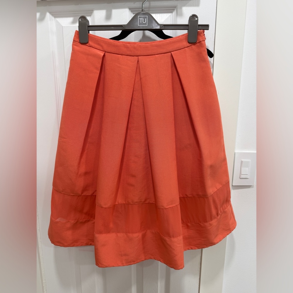 NWT BANANA REPUBLIC TIMO WEILAND SILK CORAL SKIRT & CROPPED TOP SIZE 4